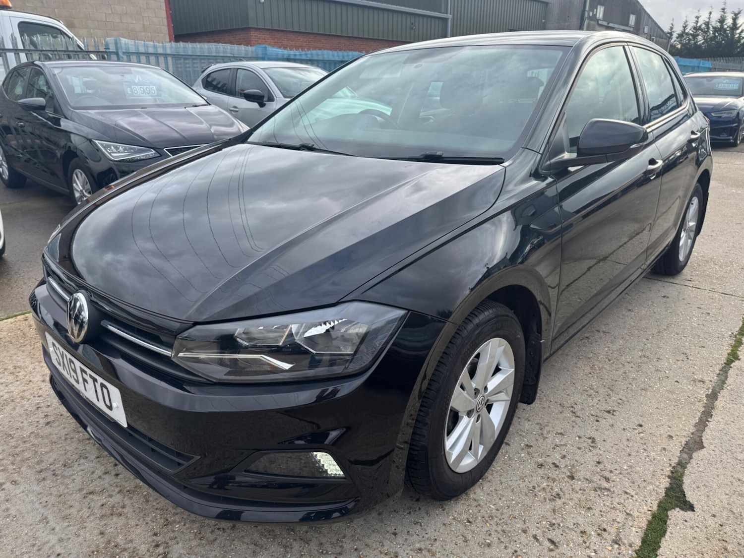 Used Volkswagen Polo for sale - 76995732: Photo 4