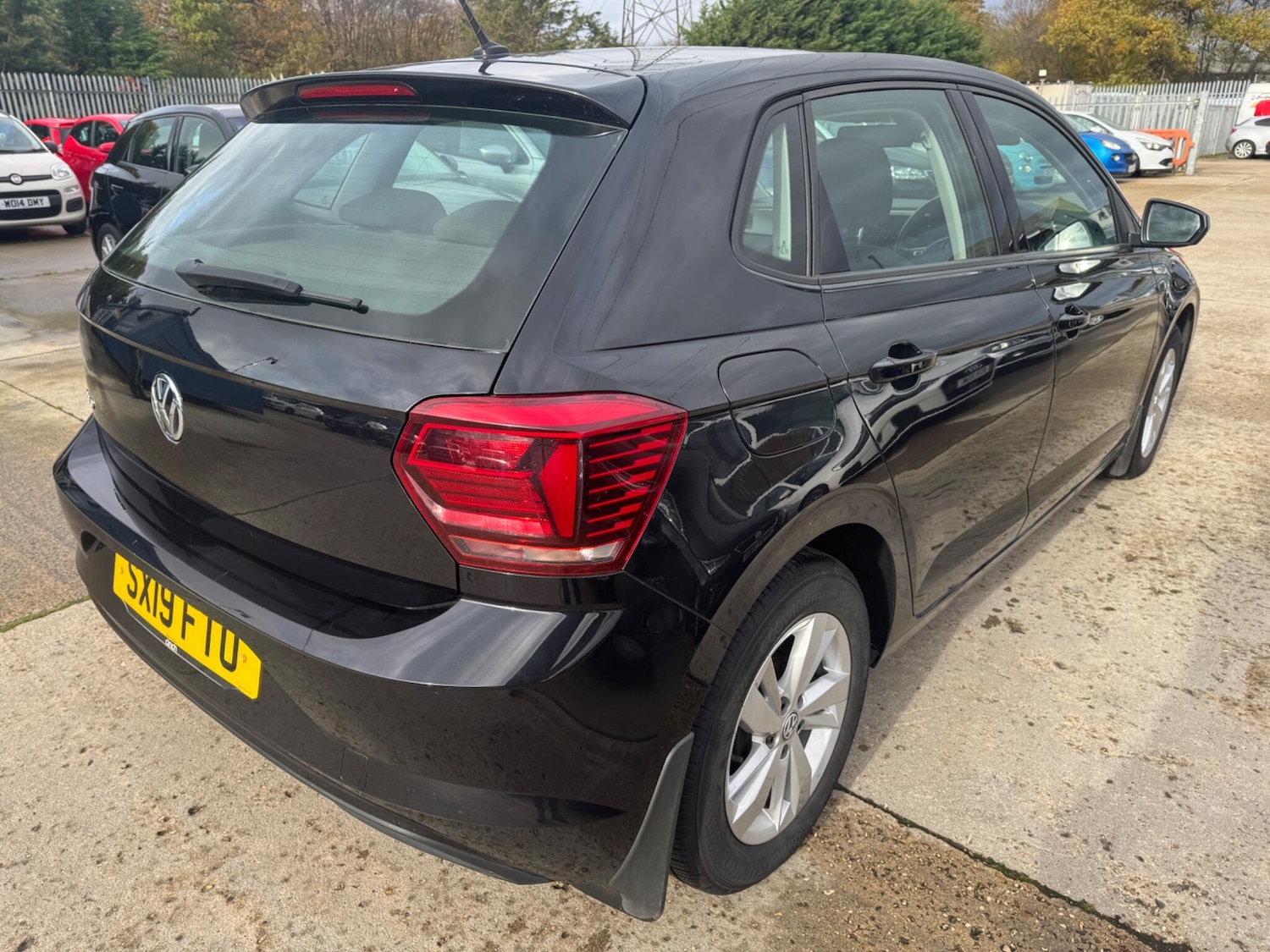 Used Volkswagen Polo for sale - 76995732: Photo 8