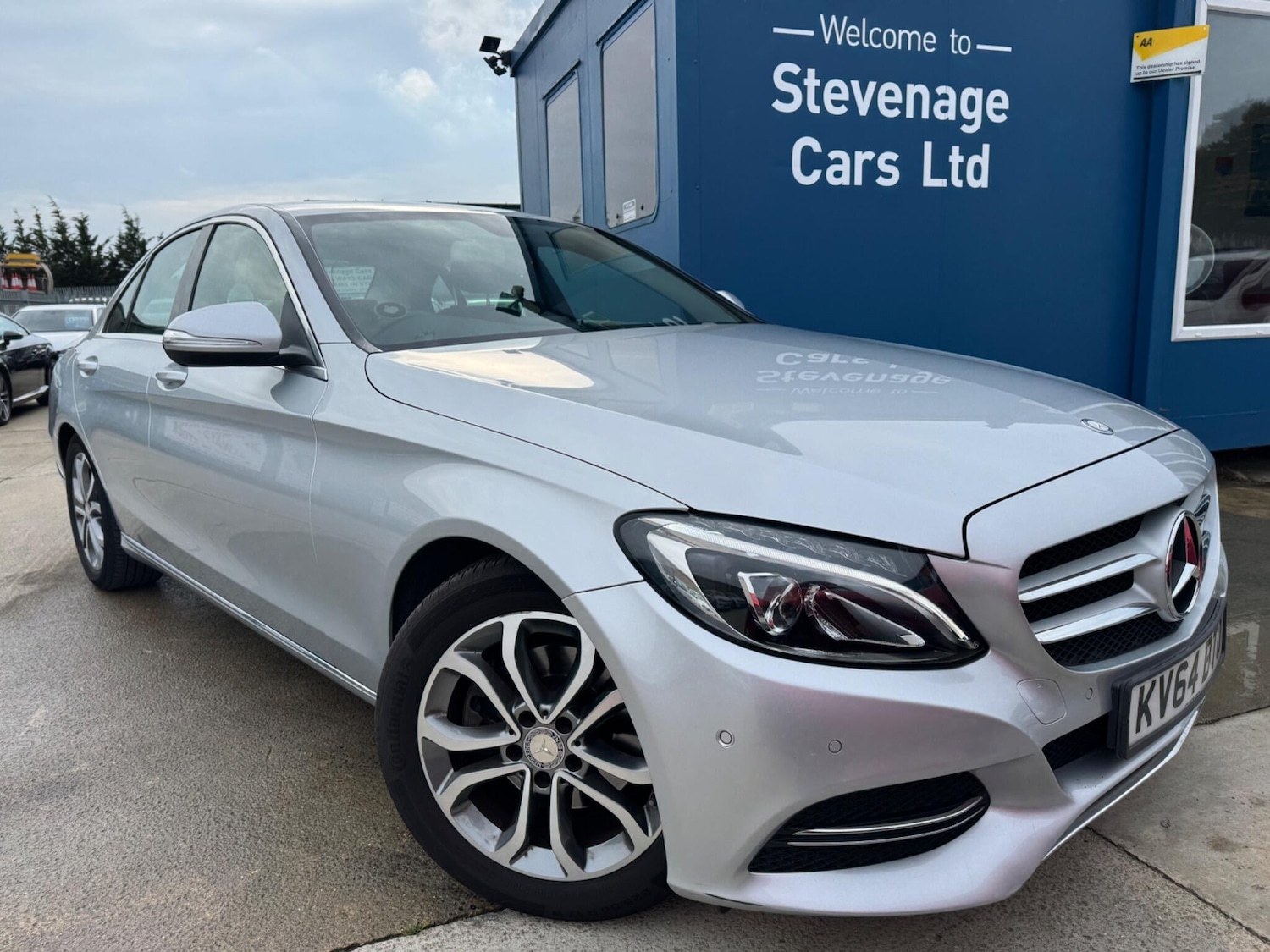 Used Mercedes-Benz C Class 2015 for sale - 76085456: Photo 1