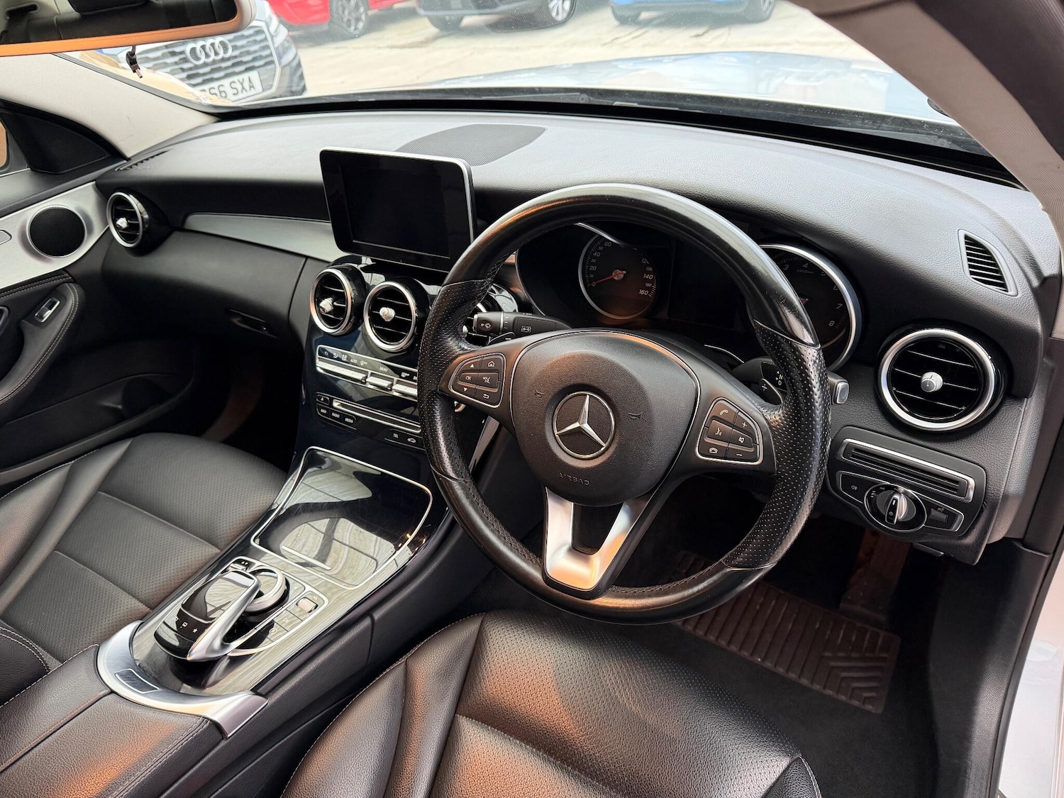 Used Mercedes-Benz C Class 2015 for sale - 76085456: Photo 14