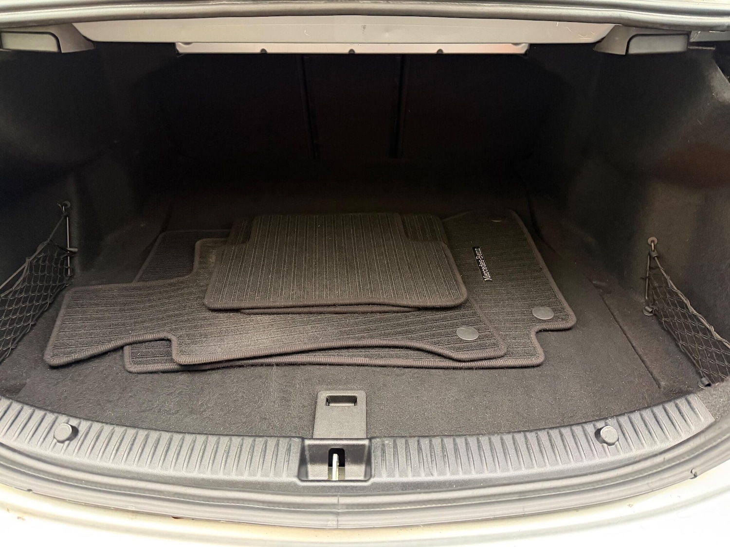 Used Mercedes-Benz C Class 2015 for sale - 76085456: Photo 16