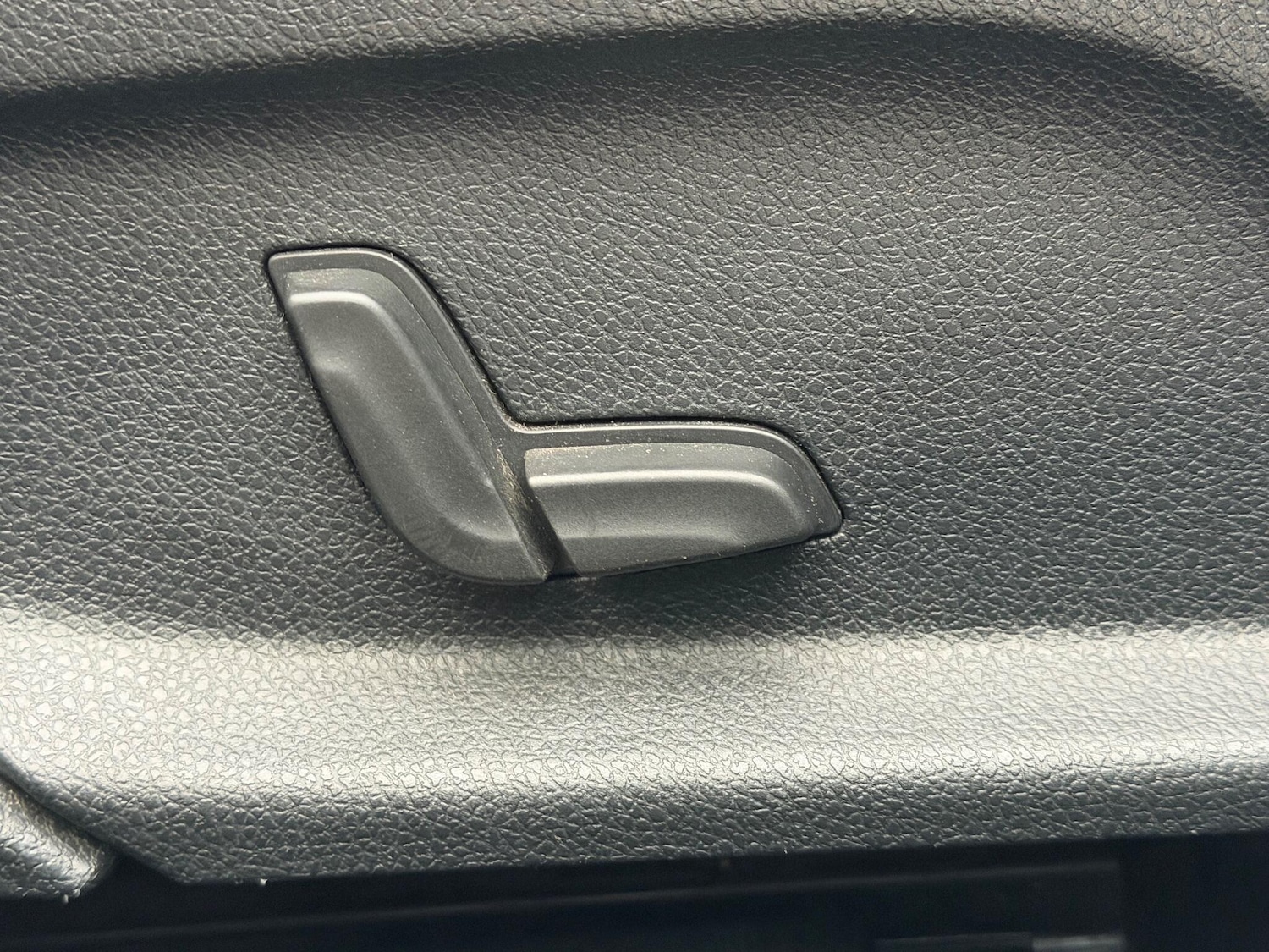 Used Mercedes-Benz C Class 2015 for sale - 76085456: Photo 19