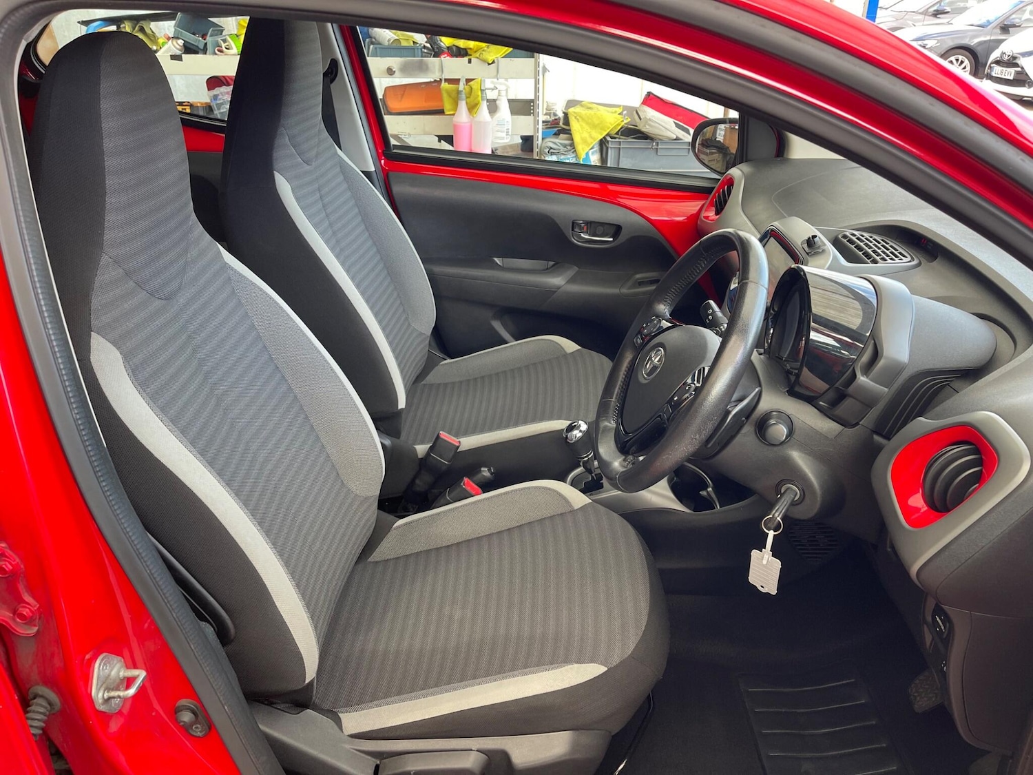 Used Toyota AYGO 2019 for sale - 76995576: Photo 12