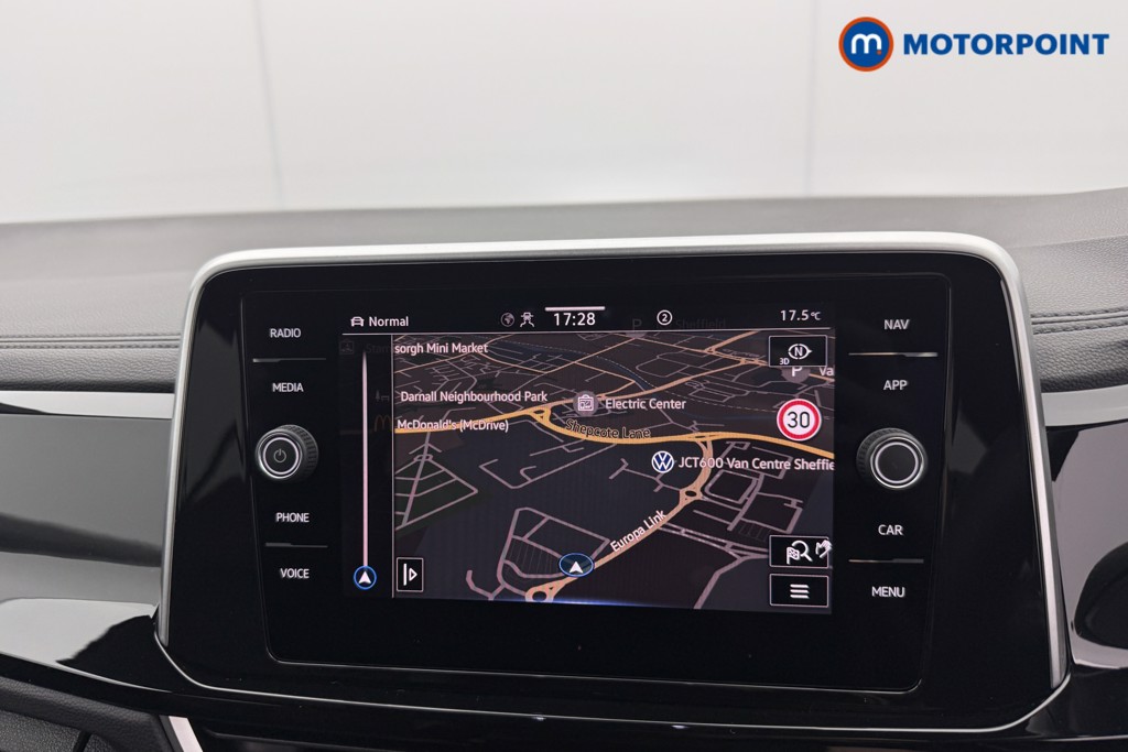 Used Volkswagen T-Roc 2024 for sale - 76933776: Photo 10