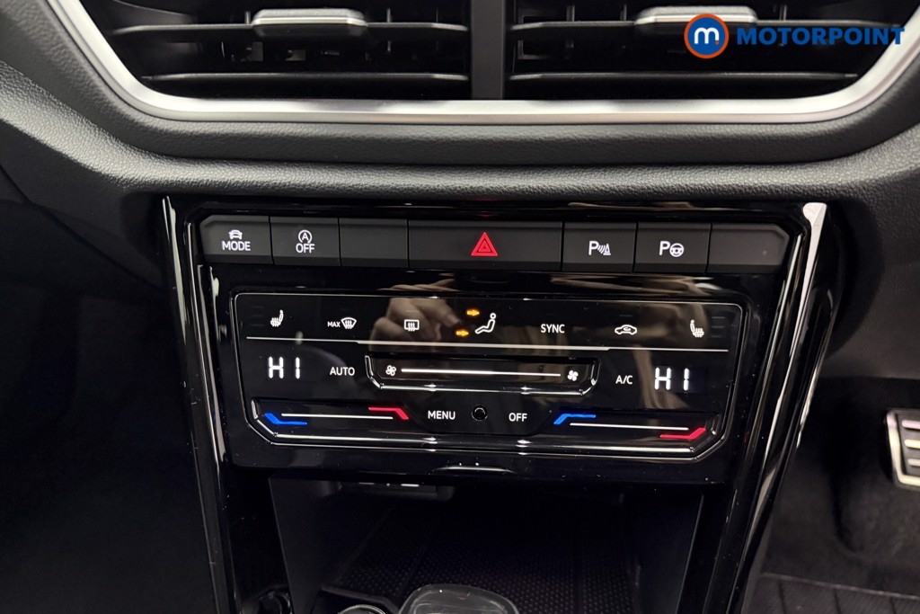 Used Volkswagen T-Roc 2024 for sale - 76933776: Photo 12