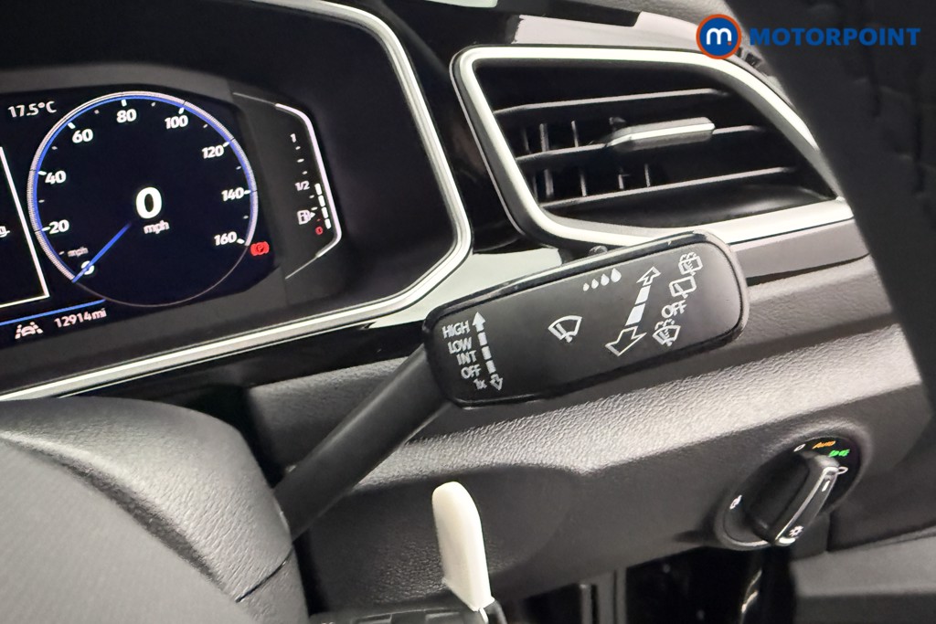 Used Volkswagen T-Roc 2024 for sale - 76933776: Photo 18