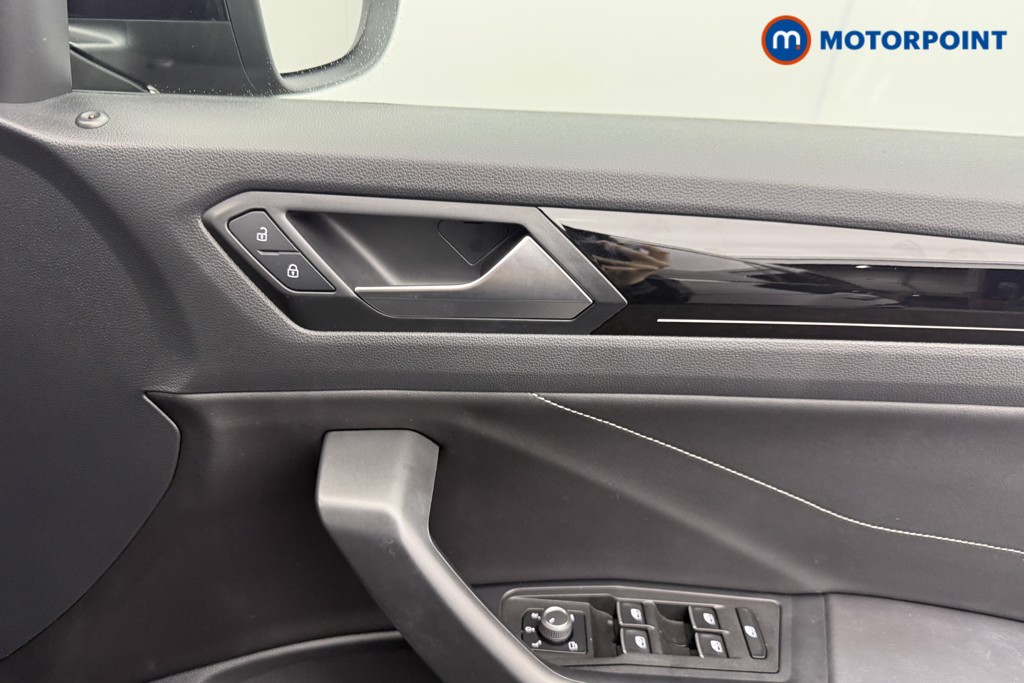 Used Volkswagen T-Roc 2024 for sale - 76933776: Photo 21