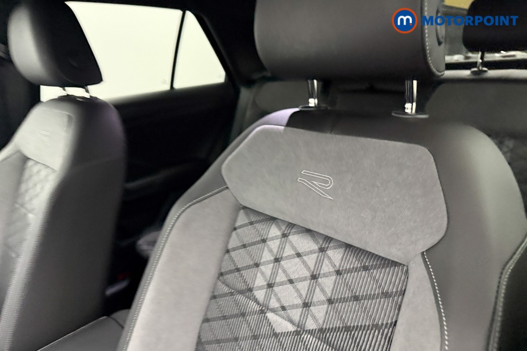 Used Volkswagen T-Roc 2024 for sale - 76933776: Photo 23