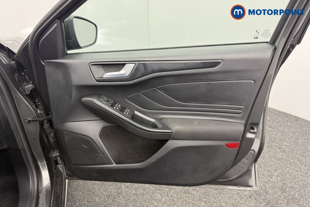 Used Ford Focus 2023 for sale - 76255606: Photo 24