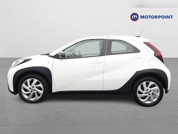 Used Toyota Aygo X 2023 for sale - 76067800: Photo