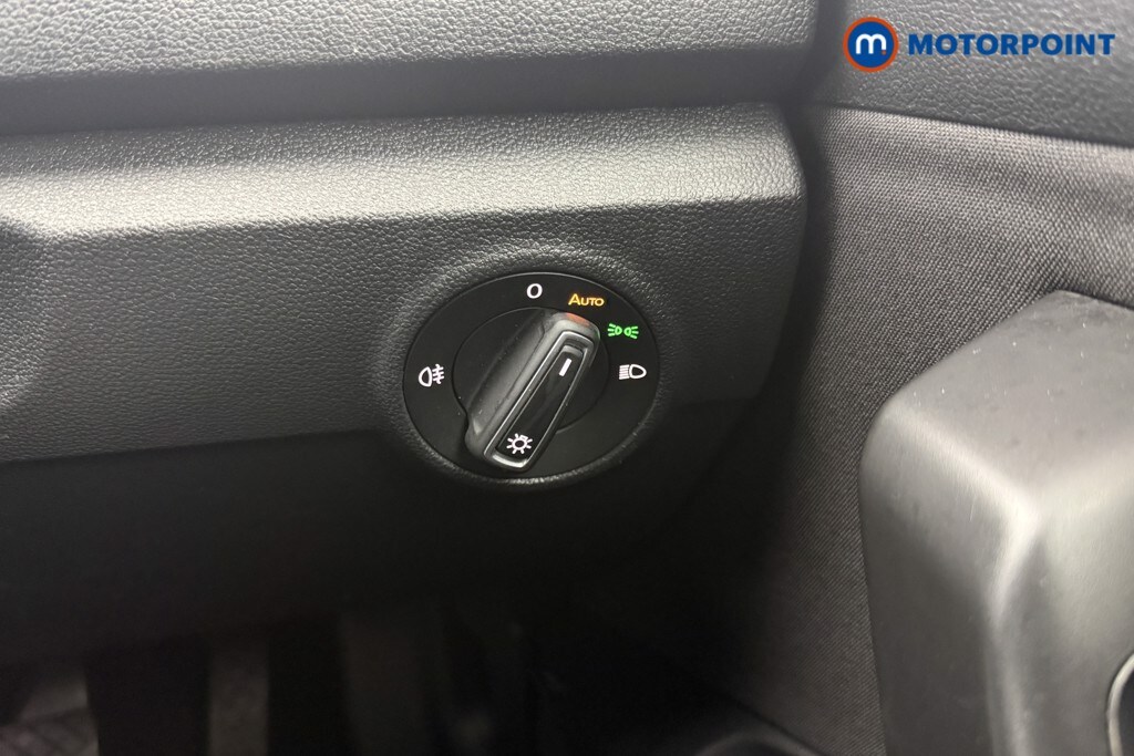 Used Volkswagen T-Roc for sale - 78143971: Photo 18