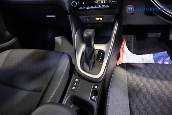 Used Toyota Yaris 2022 for sale - 76244924: Photo 14