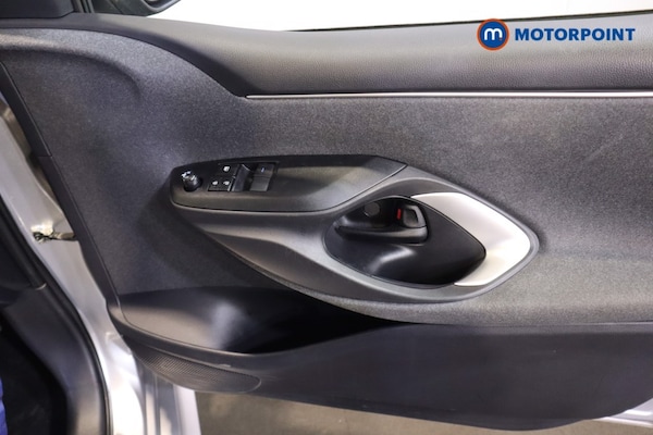 Used Toyota Yaris 2022 for sale - 76244924: Photo 17