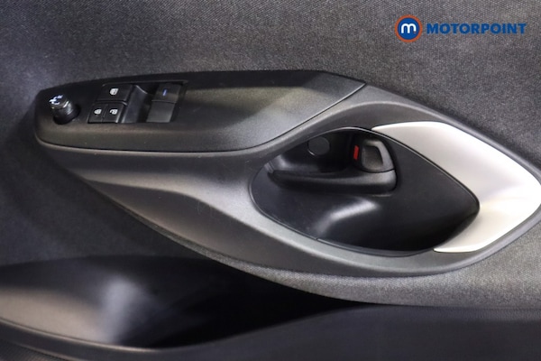 Used Toyota Yaris 2022 for sale - 76244924: Photo 18