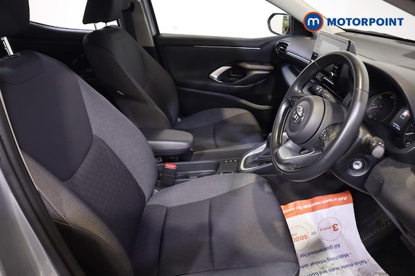 Used Toyota Yaris 2022 for sale - 76244924: Photo 25