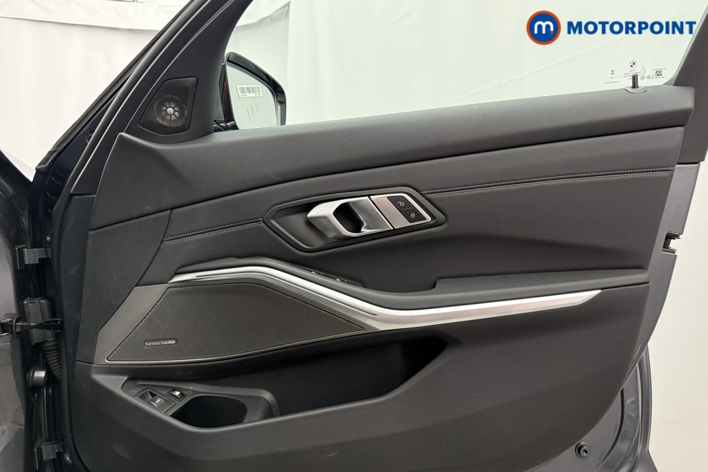 Used BMW 3 Series 2021 for sale - 76491273: Photo 28