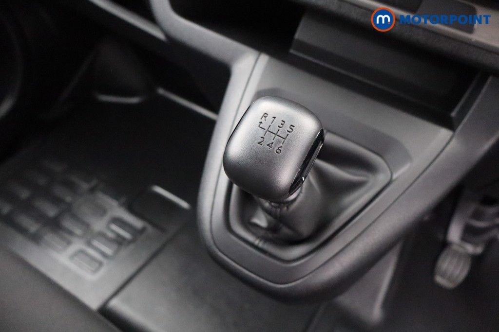 Used Vauxhall Vivaro 2024 for sale - 76739147: Photo 17