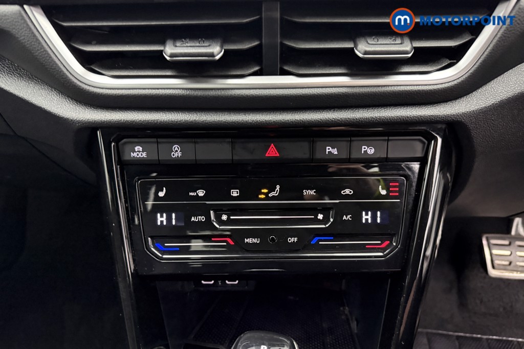 Used Volkswagen T-Roc 2022 for sale - 77117611: Photo 20