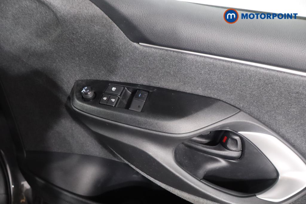 Used Toyota Yaris 2020 for sale - 76984940: Photo 20