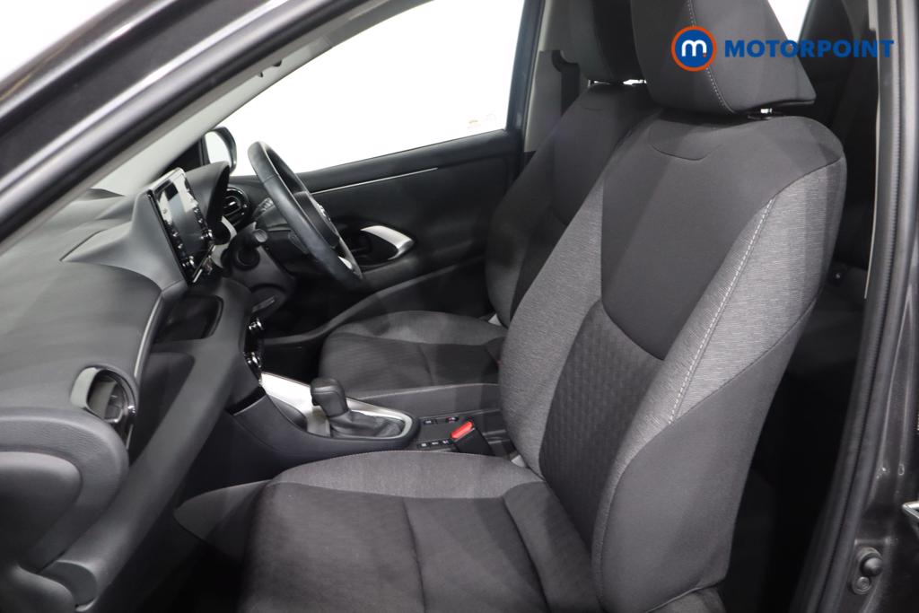 Used Toyota Yaris 2020 for sale - 76984940: Photo 21