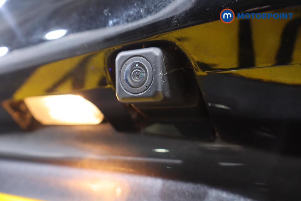 Used Toyota Yaris 2020 for sale - 76984940: Photo 25