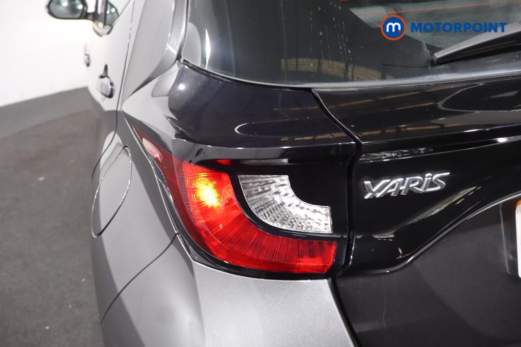 Used Toyota Yaris 2020 for sale - 76984940: Photo 30