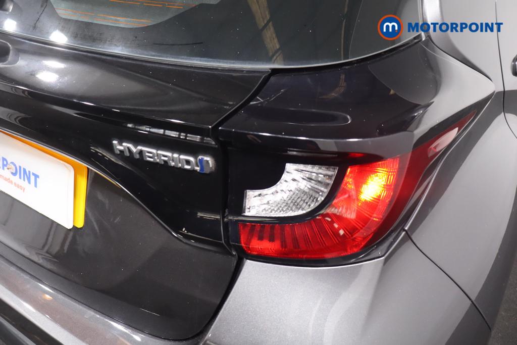 Used Toyota Yaris 2020 for sale - 76984940: Photo 31