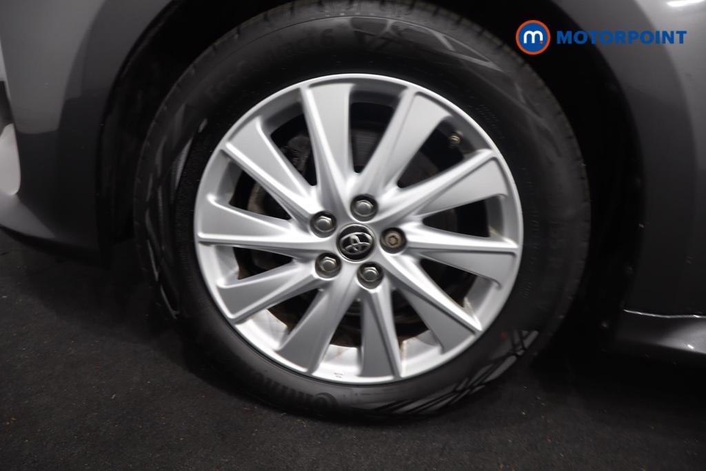 Used Toyota Yaris 2020 for sale - 76984940: Photo 35