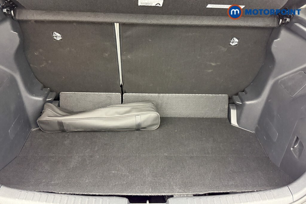 Used Toyota Yaris 2023 for sale - 76046825: Photo 29