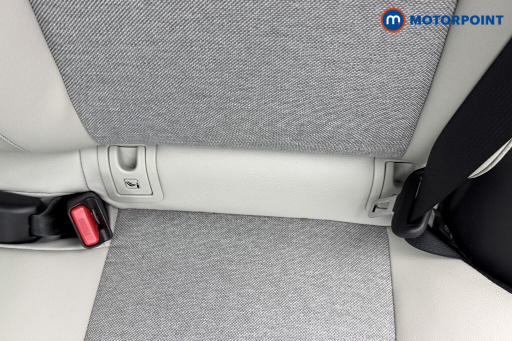Used Toyota Yaris 2023 for sale - 76046825: Photo 32