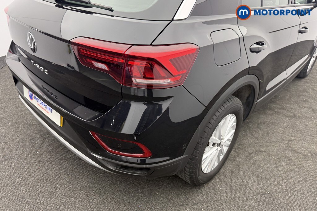 Used Volkswagen T-Roc 2023 for sale - 77916764: Photo 24