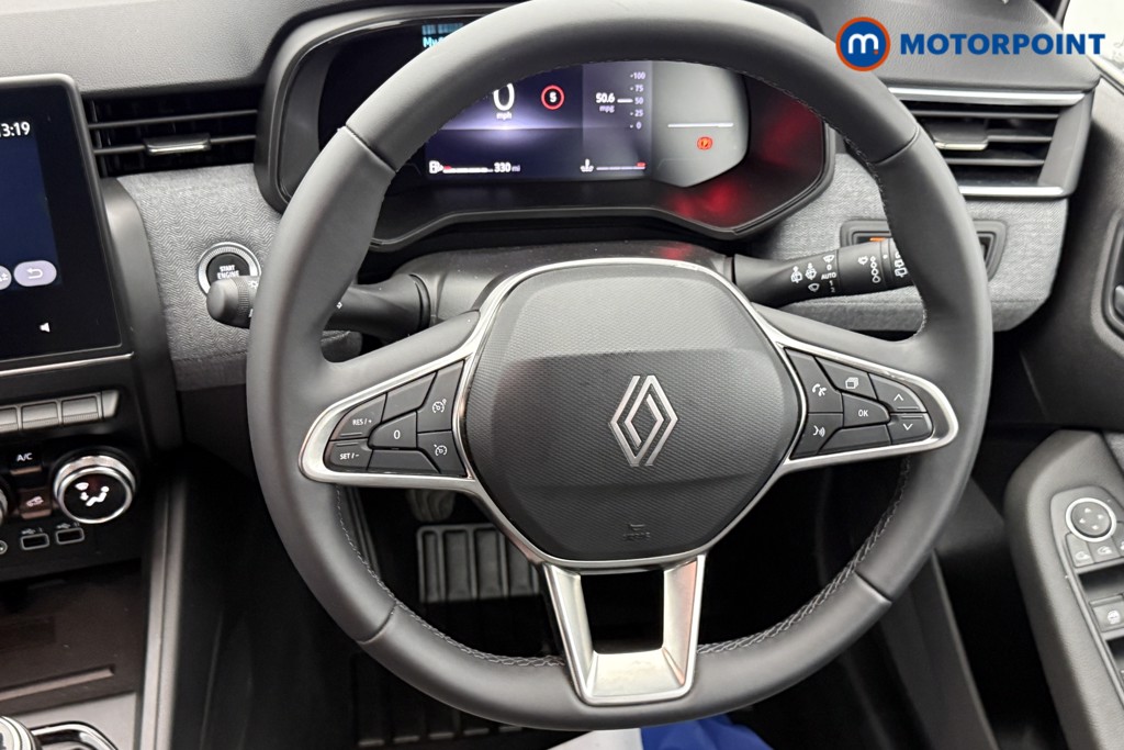 Used Renault Clio 2024 for sale - 76933781: Photo 11