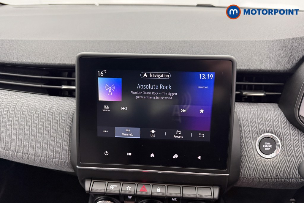 Used Renault Clio 2024 for sale - 76933781: Photo 14