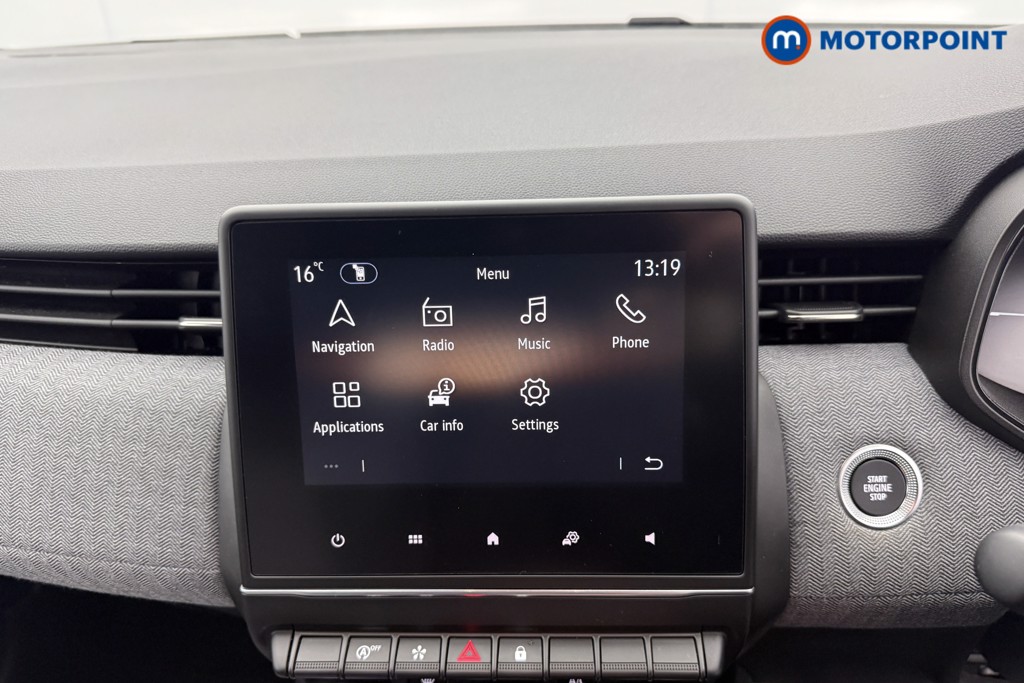 Used Renault Clio 2024 for sale - 76933781: Photo 16