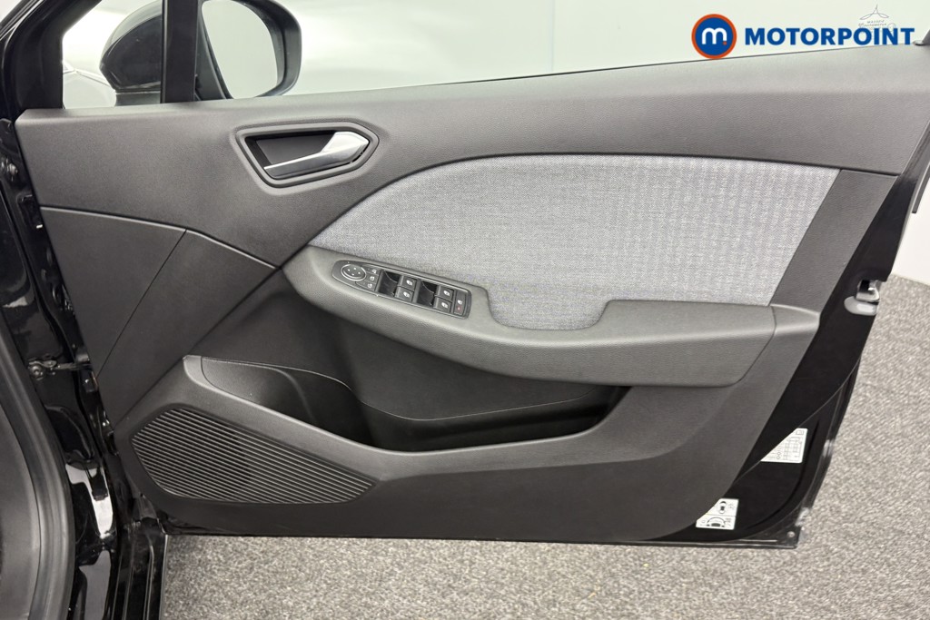 Used Renault Clio 2024 for sale - 76933781: Photo 24