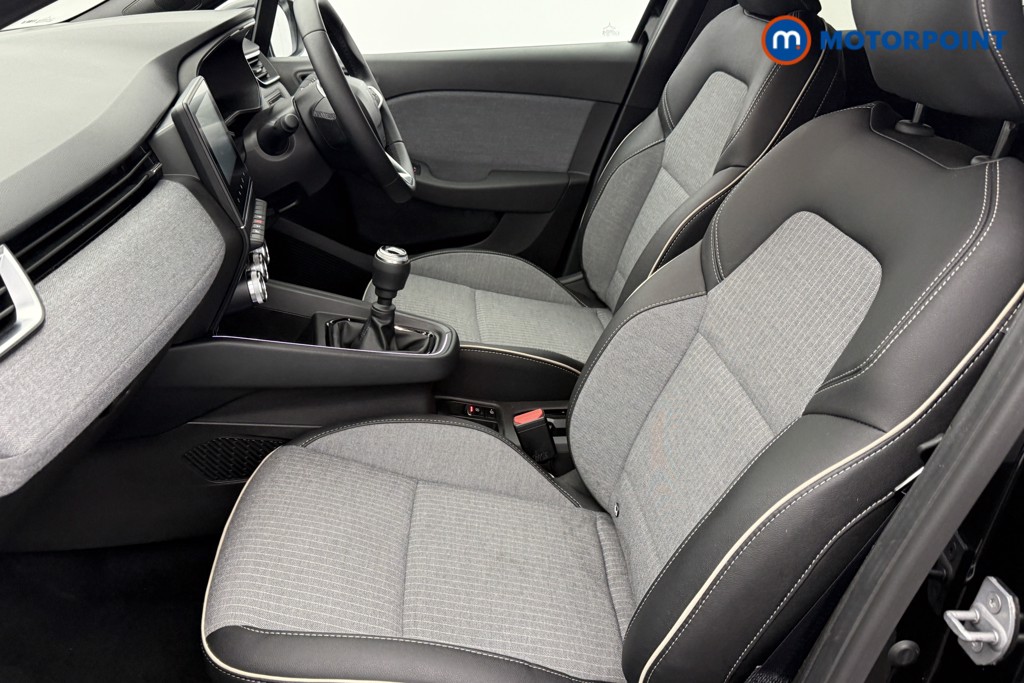 Used Renault Clio 2024 for sale - 76933781: Photo 29