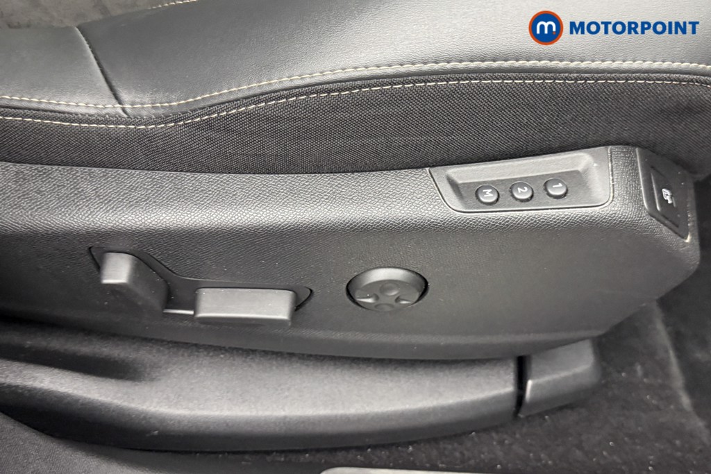 Used Peugeot 3008 2021 for sale - 76653571: Photo 17