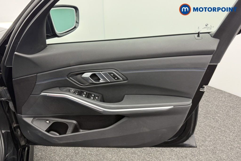 Used BMW 3 Series 2023 for sale - 76209602: Photo 24