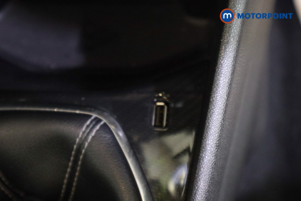 Used Ford Fiesta 2018 for sale - 78042976: Photo 16