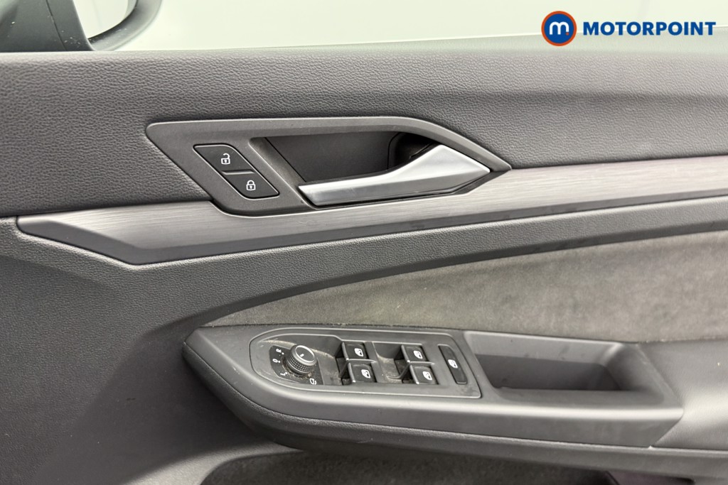 Used Volkswagen Golf 2024 for sale - 76298160: Photo 24