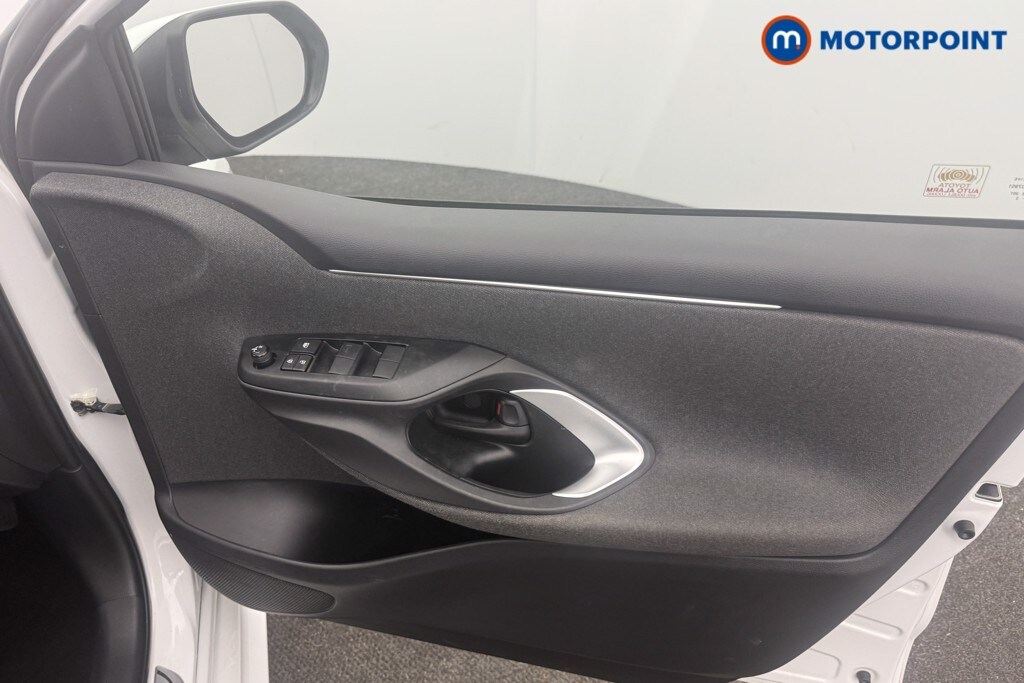 Used Toyota Yaris 2022 for sale - 77582352: Photo 19