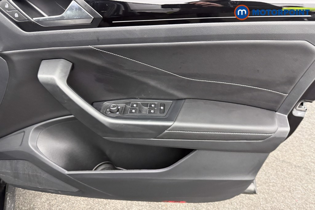 Used Volkswagen T-Roc 2025 for sale - 77421062: Photo 24