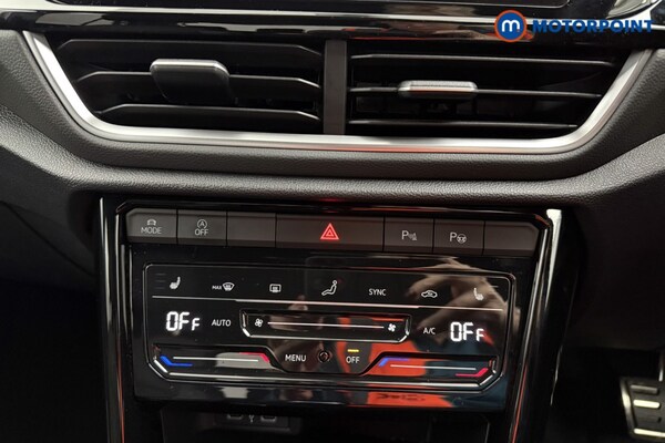 Used Volkswagen T-Roc 2023 for sale - 76008905: Photo 21