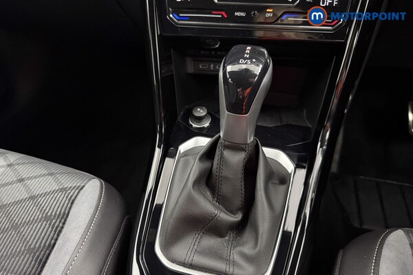 Used Volkswagen T-Roc 2023 for sale - 76008905: Photo 23