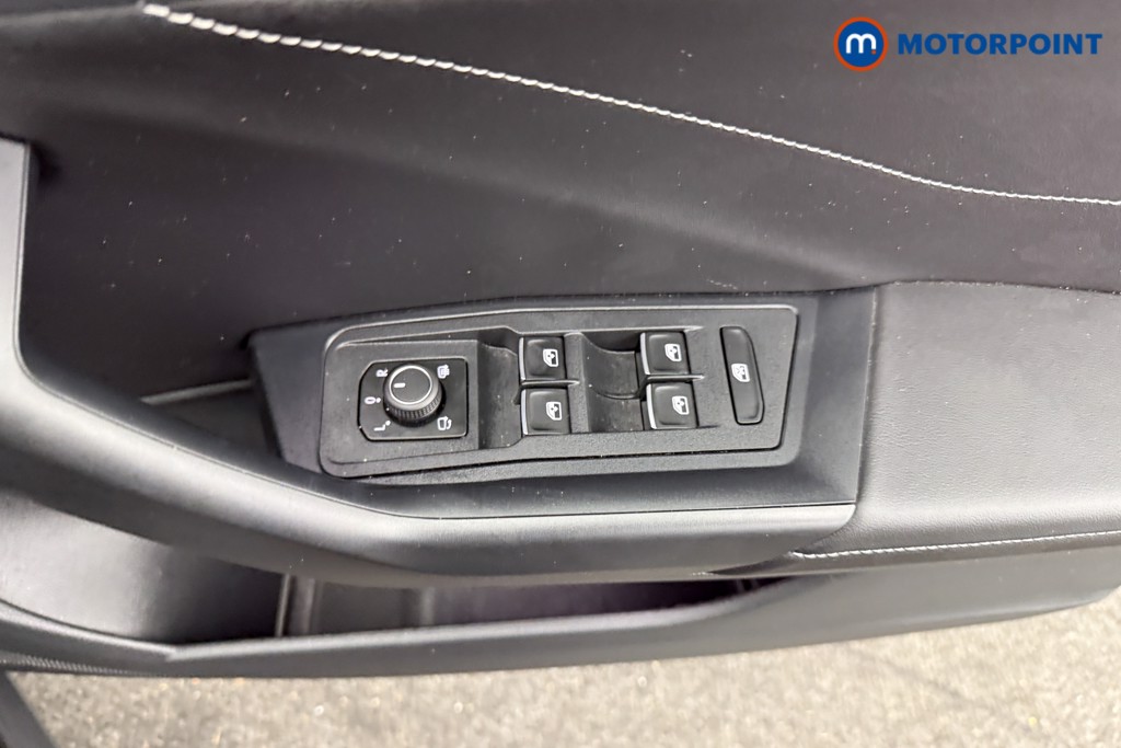 Used Volkswagen T-Roc 2025 for sale - 77301431: Photo 25