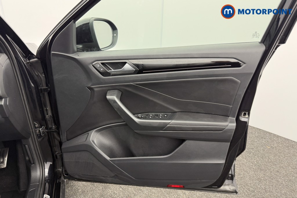 Used Volkswagen T-Roc 2025 for sale - 77301431: Photo 26