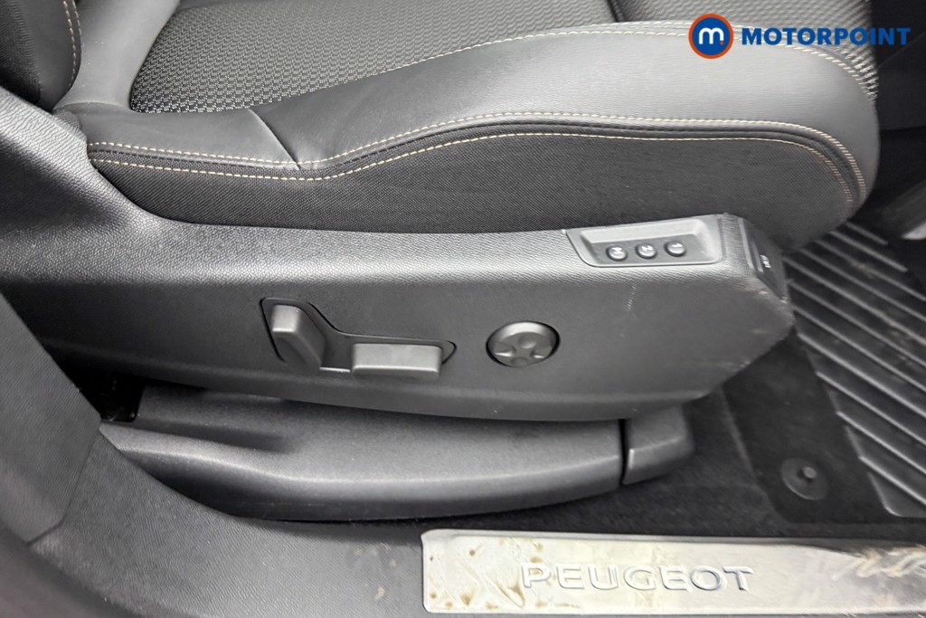 Used Peugeot 3008 2023 for sale - 77248863: Photo 26
