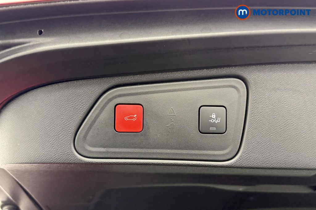 Used Peugeot 3008 2023 for sale - 77248863: Photo 31