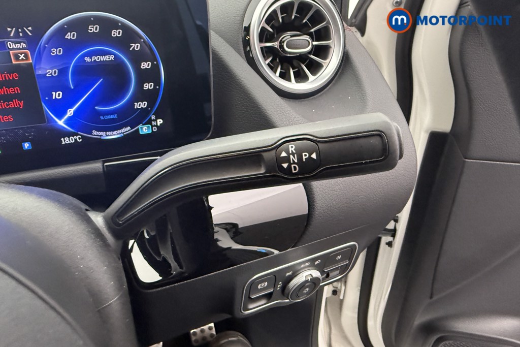 Used Mercedes-Benz EQA 2024 for sale - 76946208: Photo 18