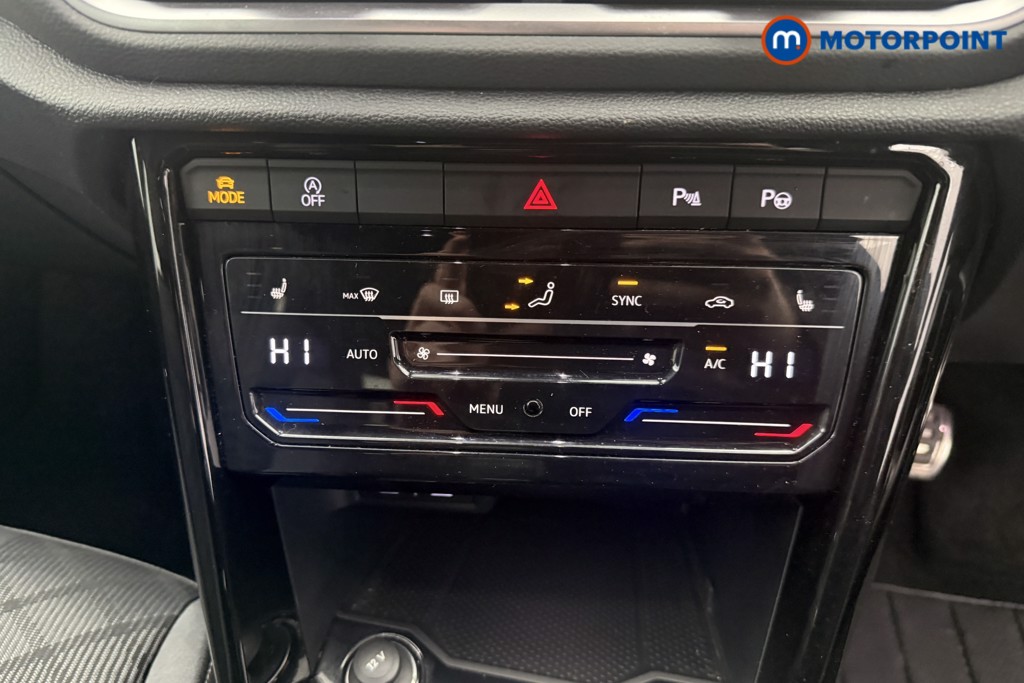 Used Volkswagen T-Roc 2022 for sale - 76946182: Photo 25